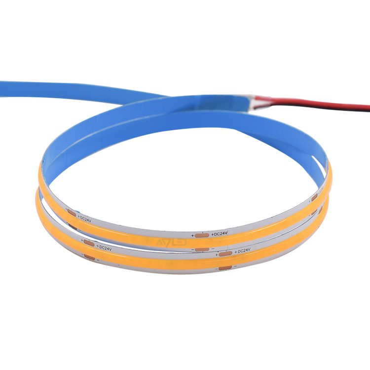 320 एल ई डी COB पट्टी प्रकाश गर्म सफेद 6500K रंग तापमान सीई RoHS प्रमाणित 3- 12V/24V